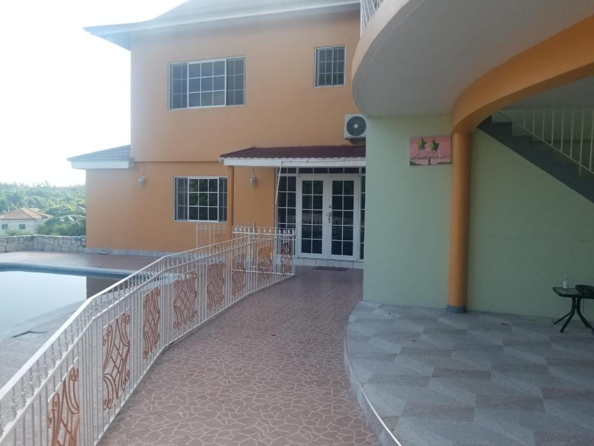 Chaudhry Holiday House מונטגו ביי מראה חיצוני תמונה