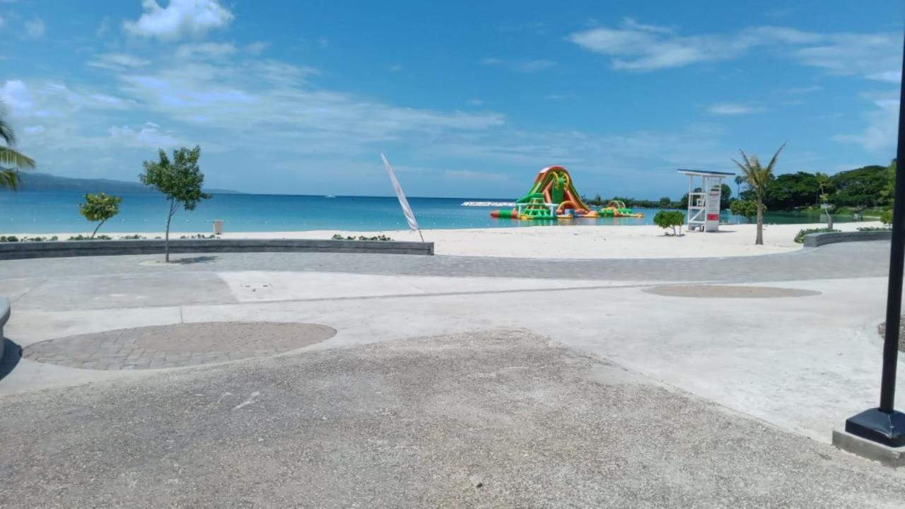 Chaudhry Holiday House מונטגו ביי מראה חיצוני תמונה
