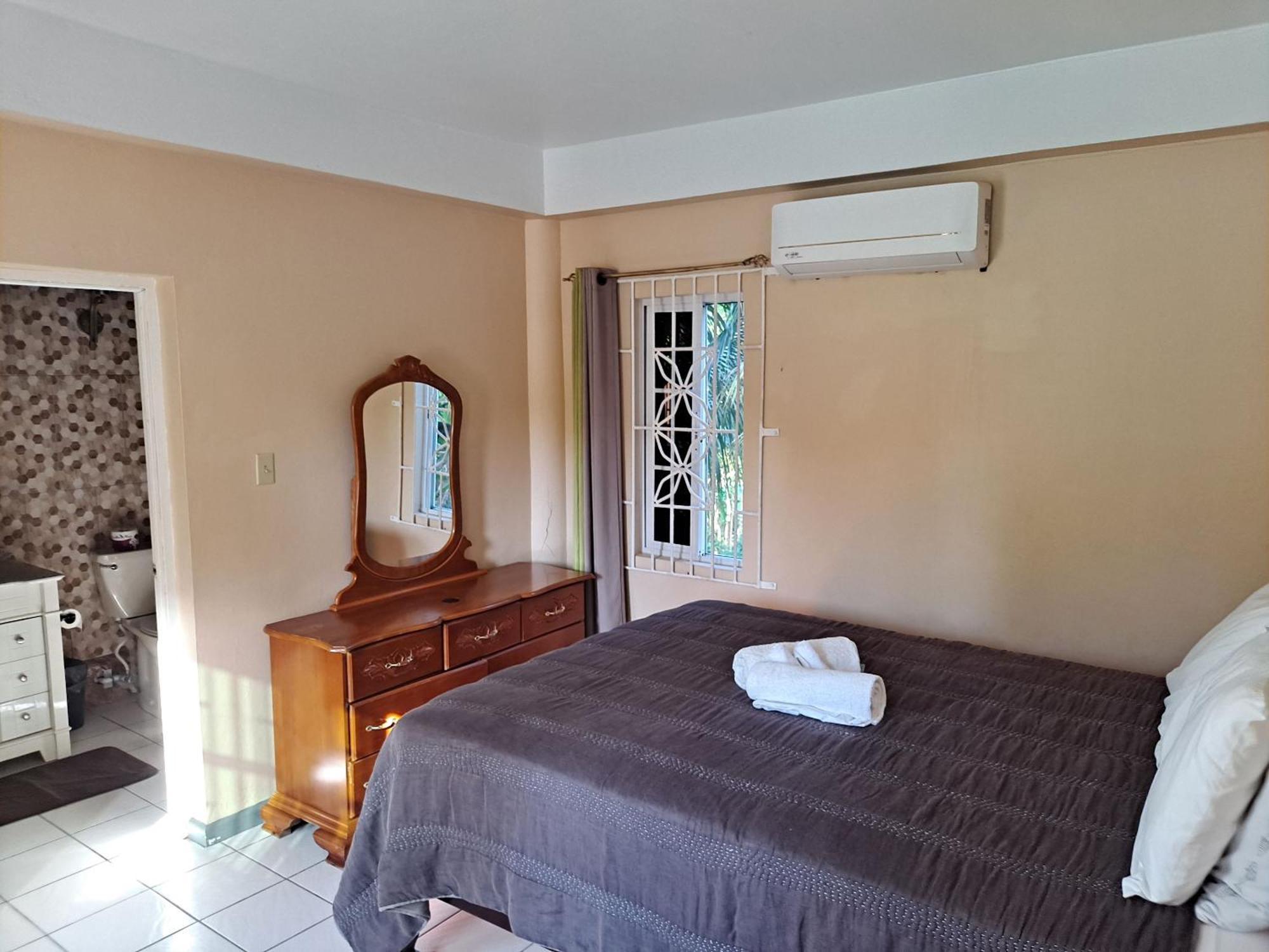 Chaudhry Holiday House מונטגו ביי מראה חיצוני תמונה